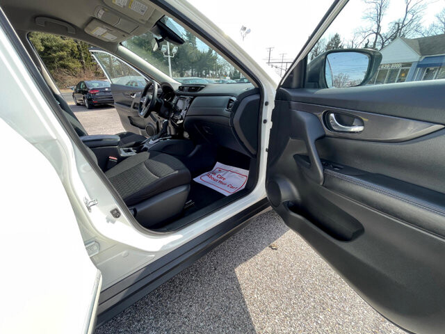 2019 Nissan Rogue in Baltimore, MD 21225 - 2462931 14