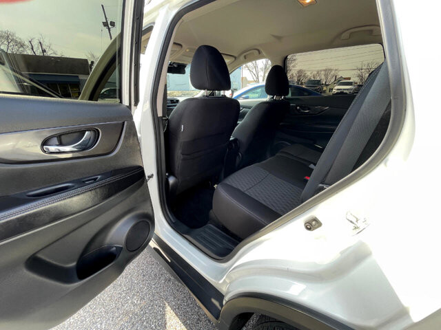 2019 Nissan Rogue in Baltimore, MD 21225 - 2462931 50