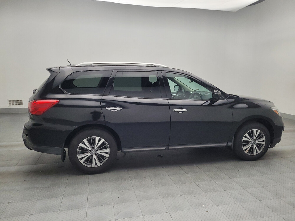 2017 Nissan Pathfinder in Chattanooga, TN 37421 - 2462977 10