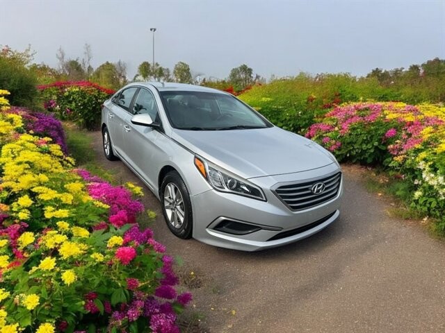 2017 Hyundai Sonata in COSTA MESA, CA 92626 - 2463345 8