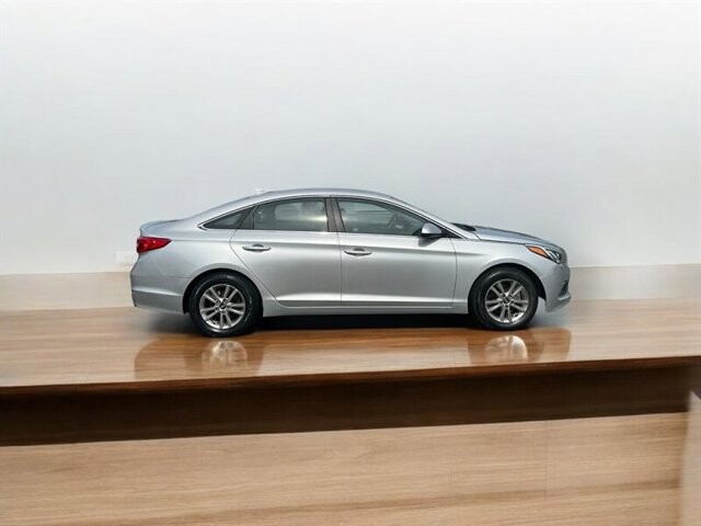 2017 Hyundai Sonata in COSTA MESA, CA 92626 - 2463345 9