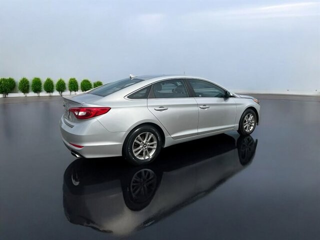 2017 Hyundai Sonata in COSTA MESA, CA 92626 - 2463345 7