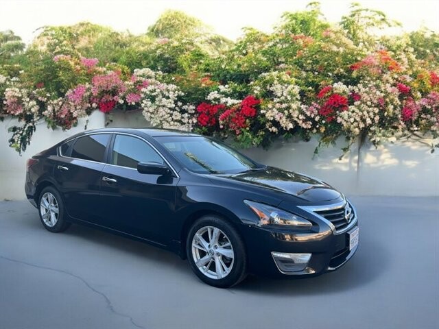 2013 Nissan Altima in COSTA MESA, CA 92626 - 2463348 6