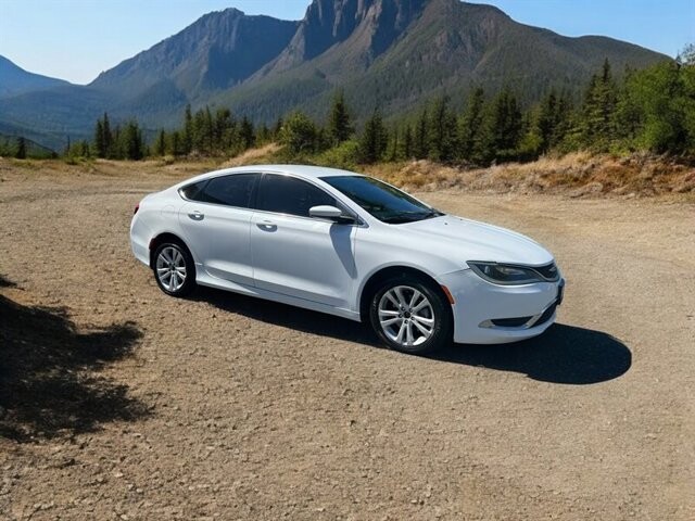 2015 Chrysler 200 in COSTA MESA, CA 92626 - 2463354 6