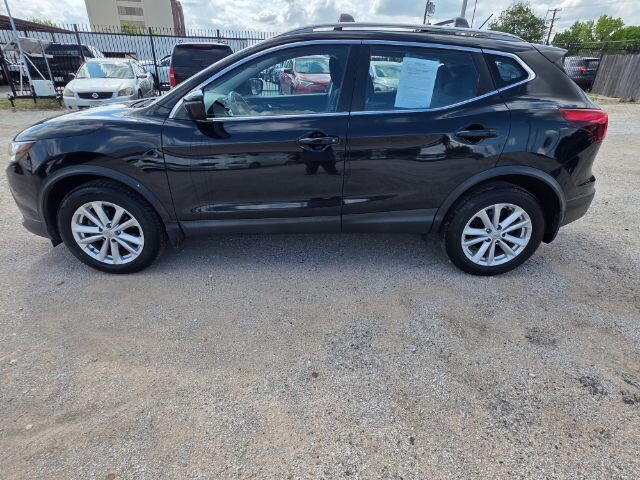 2018 Nissan Rogue Sport in Dallas, TX 75228 - 2463366 4