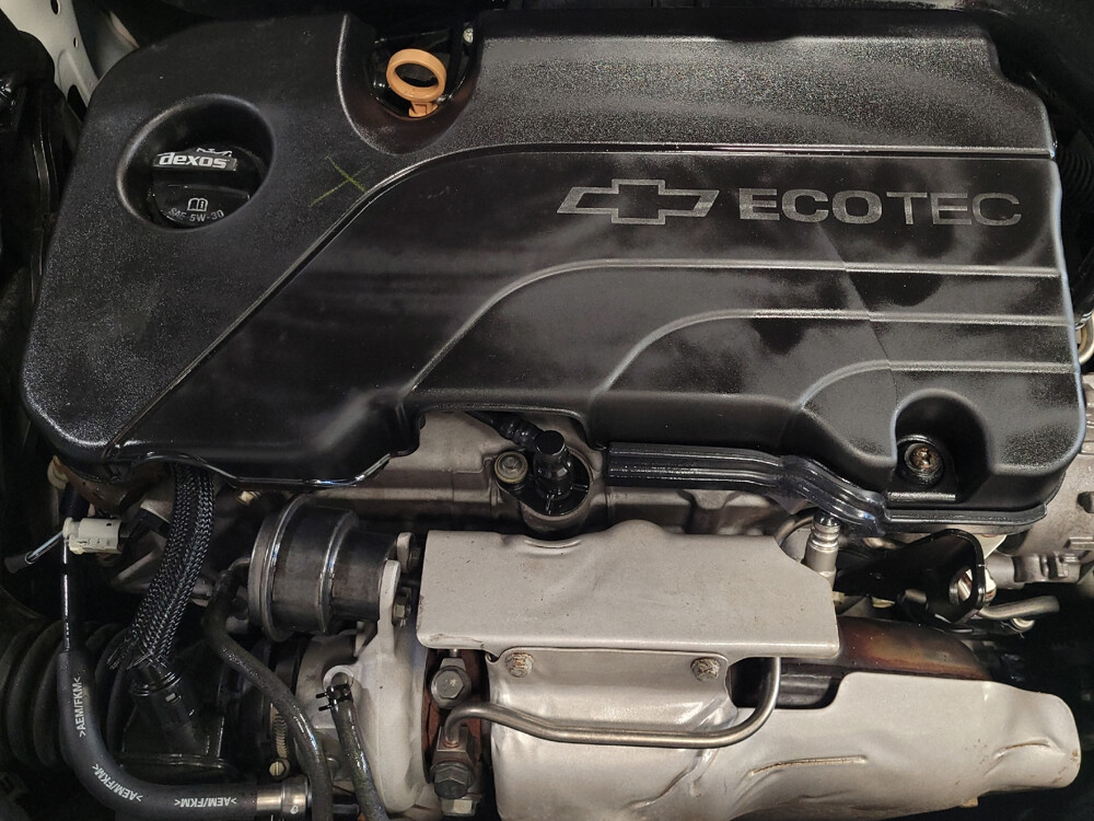 2017 Chevrolet Cruze in Pensacola, FL 32505 - 2463467 30