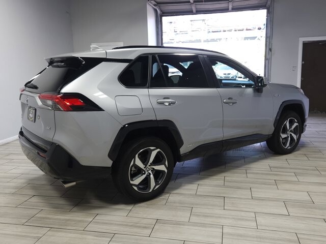 2022 Toyota RAV4 in Cinnaminson, NJ 08077 - 2463788 5