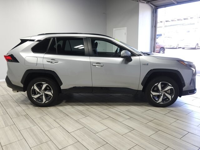 2022 Toyota RAV4 in Cinnaminson, NJ 08077 - 2463788 6