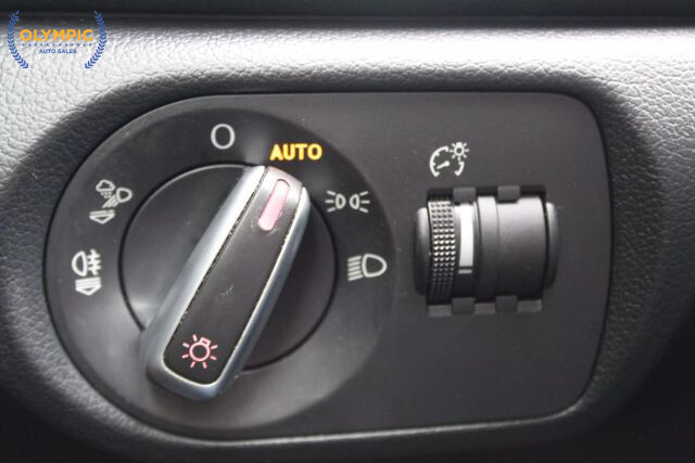 2016 Audi Q3 in Decatur, GA 30032 - 2463809 28