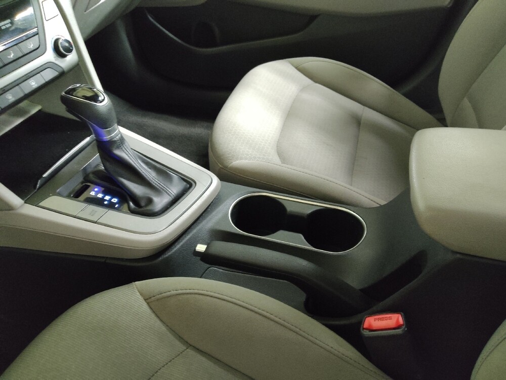 2018 Hyundai Elantra in Charlotte, NC 28213 - 2464539 26