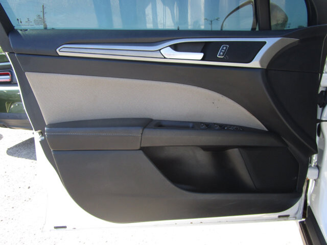 2020 Ford Fusion in Tampa, FL 33604-6914 - 2465015 15