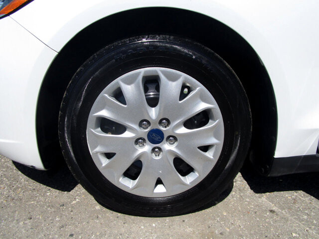 2020 Ford Fusion in Tampa, FL 33604-6914 - 2465015 17