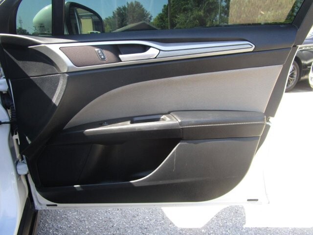 2020 Ford Fusion in Tampa, FL 33604-6914 - 2465015 16