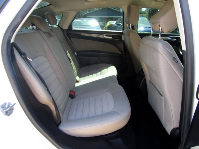 2020 Ford Fusion in Tampa, FL 33604-6914 - 2465015 9