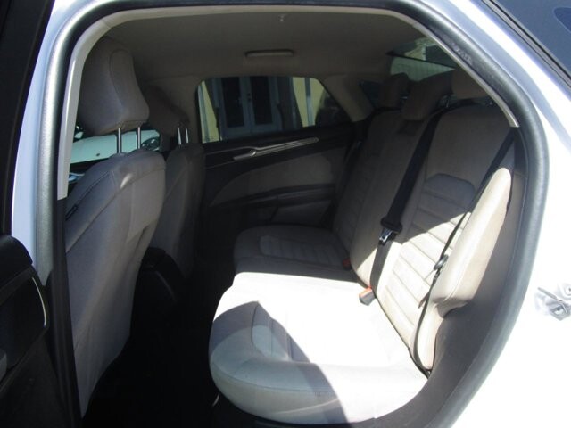 2020 Ford Fusion in Tampa, FL 33604-6914 - 2465015 10