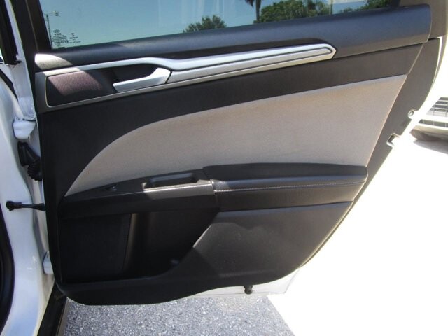 2020 Ford Fusion in Tampa, FL 33604-6914 - 2465015 14