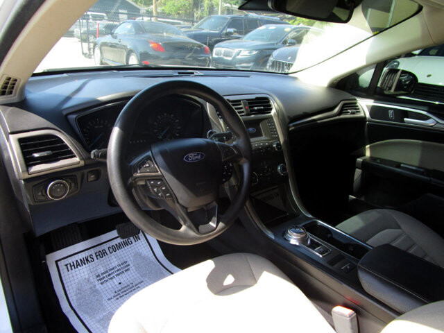 2020 Ford Fusion in Tampa, FL 33604-6914 - 2465015 12