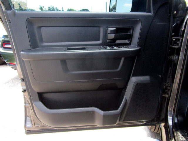 2014 RAM 3500 in Tampa, FL 33604-6914 - 2465020 15