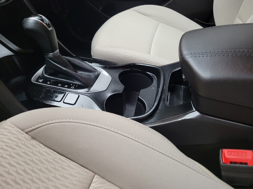 2017 Hyundai Santa Fe in Memphis, TN 38128 - 2465445 26