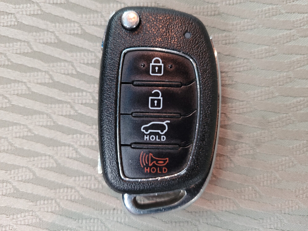 2017 Hyundai Santa Fe in Memphis, TN 38128 - 2465445 32