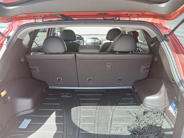 2012 Hyundai Tucson in DuBois, PA 15801 - 2465618 11