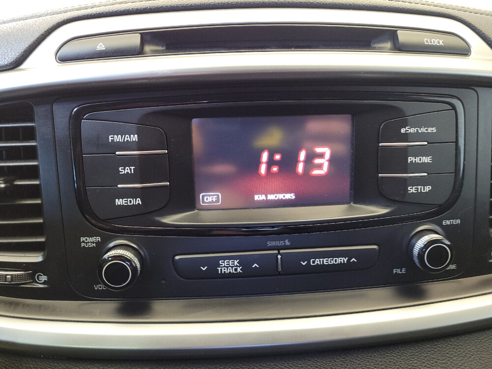 2016 Kia Sorento in Louisville, KY 40258 - 2465861 25