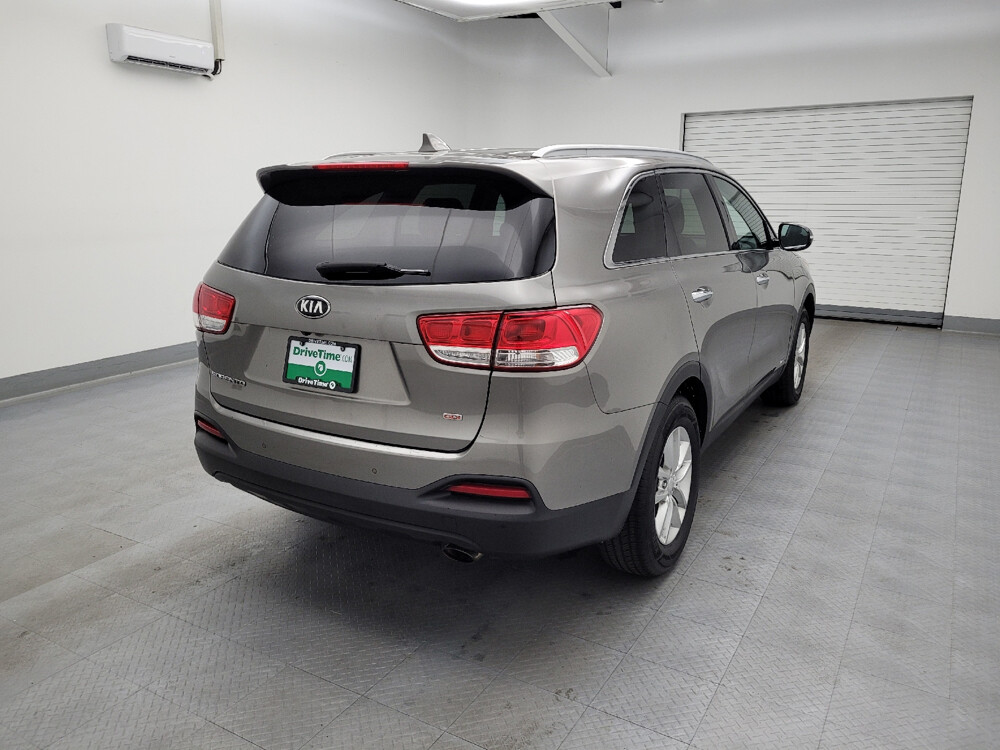 2016 Kia Sorento in Louisville, KY 40258 - 2465861 9