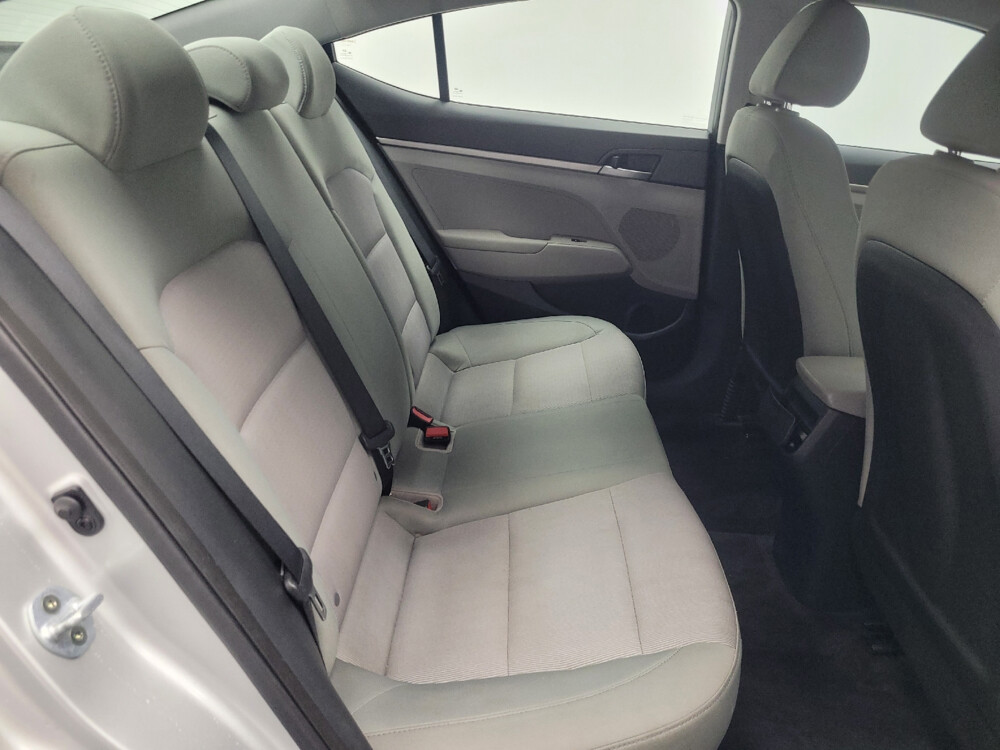 2017 Hyundai Elantra in Highland, IN 46322 - 2466007 19