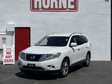 2013 Nissan Pathfinder in Mesa, AZ 85212