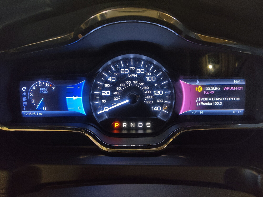 2013 Lincoln MKT in Hialeah, FL 33014 - 2466085 23