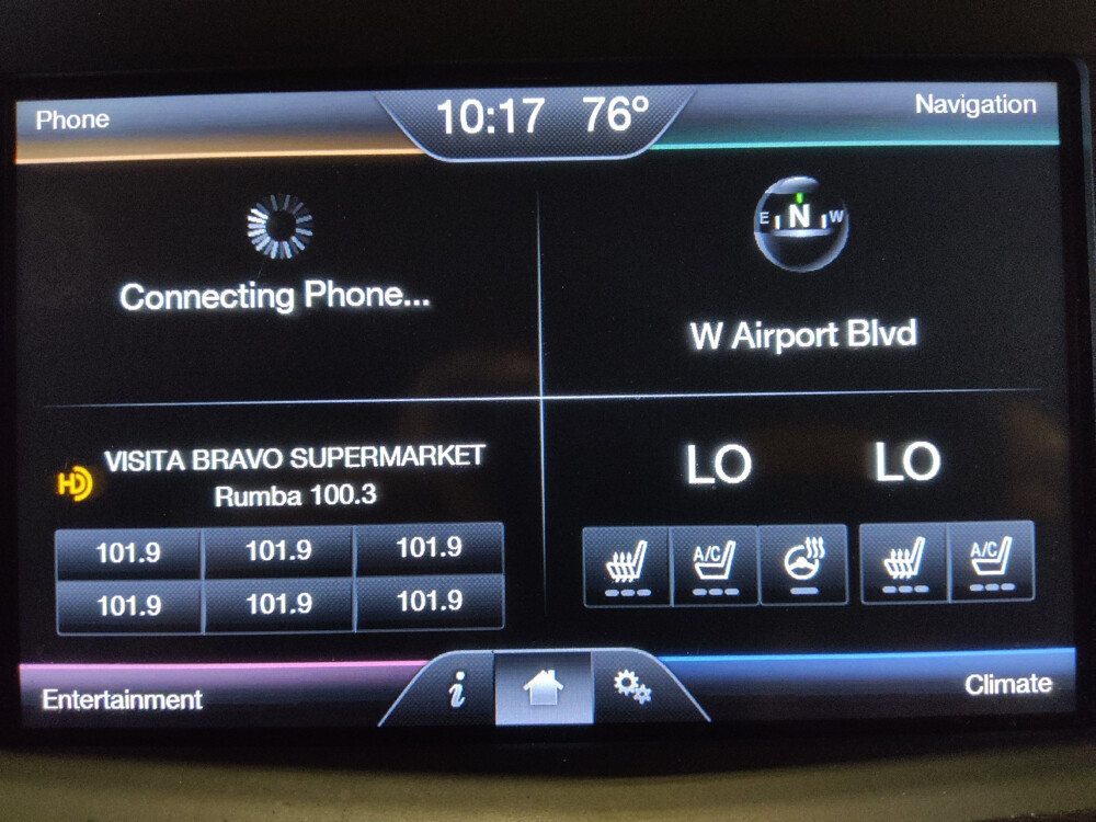 2013 Lincoln MKT in Hialeah, FL 33014 - 2466085 25