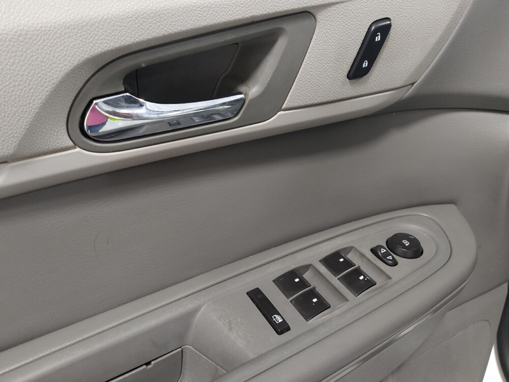 2017 Chevrolet Traverse in Columbus, OH 43231 - 2466145 27