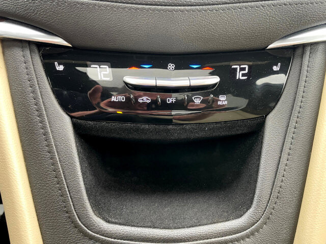 2017 Cadillac XT5 in Baltimore, MD 21225 - 2466442 49