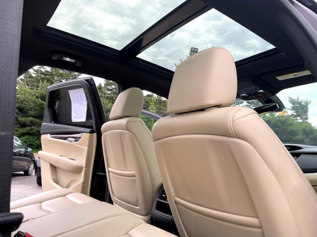 2017 Cadillac XT5 in Baltimore, MD 21225 - 2466442 31