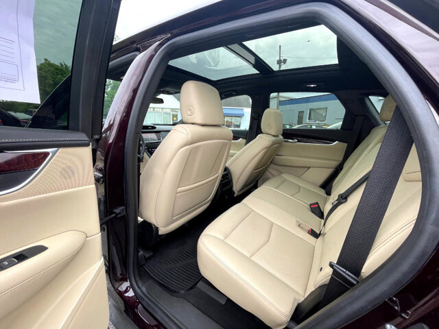 2017 Cadillac XT5 in Baltimore, MD 21225 - 2466442 32