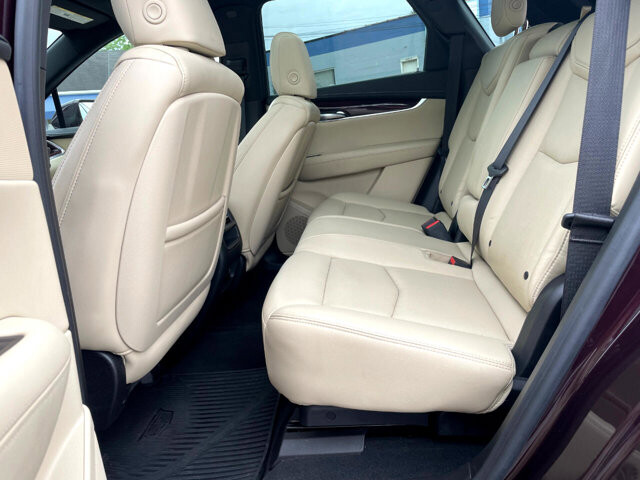 2017 Cadillac XT5 in Baltimore, MD 21225 - 2466442 33