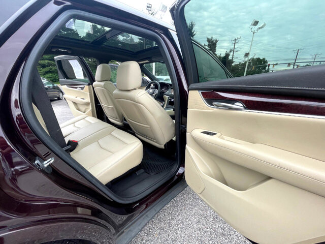 2017 Cadillac XT5 in Baltimore, MD 21225 - 2466442 28