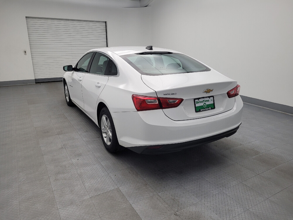 2020 Chevrolet Malibu in Fairfield, OH 45014 - 2466868 5