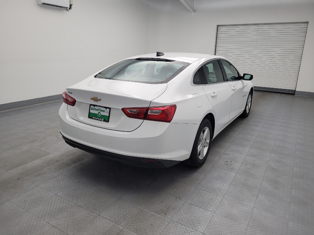 2020 Chevrolet Malibu in Fairfield, OH 45014 - 2466868 9