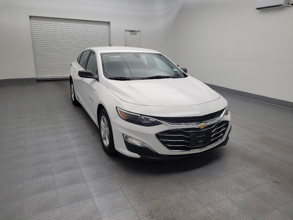 2020 Chevrolet Malibu in Fairfield, OH 45014 - 2466868 13