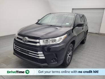2017 Toyota Highlander in Houston, TX 77037