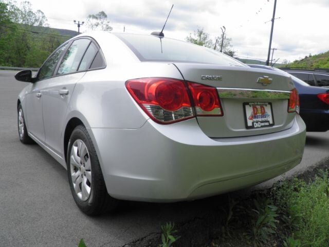 2015 Chevrolet Cruze in Barton, MD 21521 - 2467326 5
