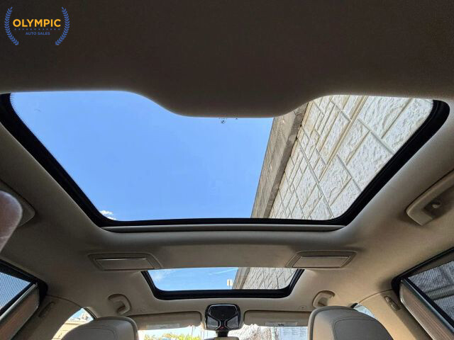 2016 BMW 740i in Decatur, GA 30032 - 2467336 36