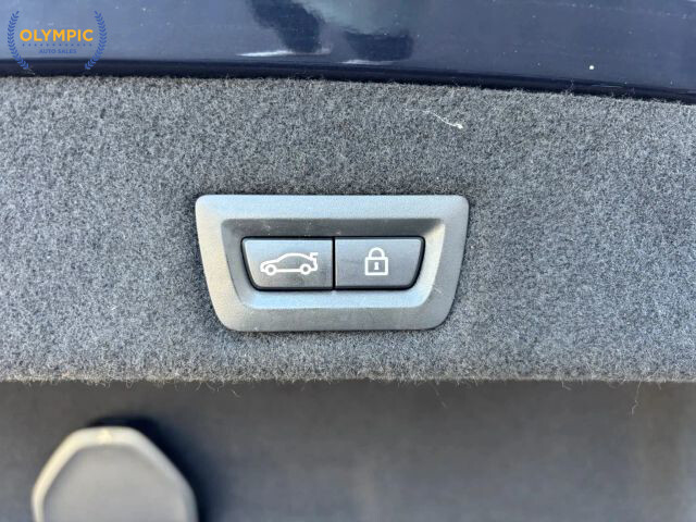 2016 BMW 740i in Decatur, GA 30032 - 2467336 42