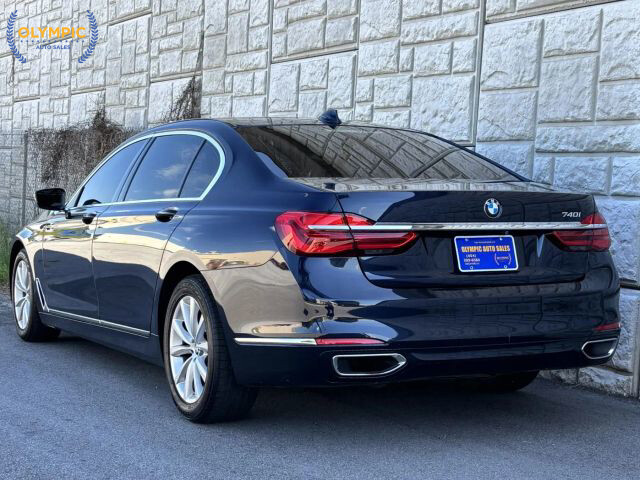 2016 BMW 740i in Decatur, GA 30032 - 2467336 6