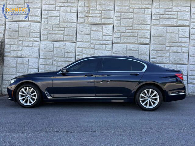 2016 BMW 740i in Decatur, GA 30032 - 2467336 9