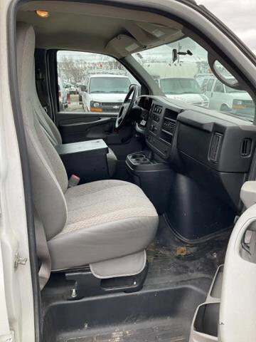2012 Chevrolet Express 2500 in Blauvelt, NY 10913 - 2467346 64