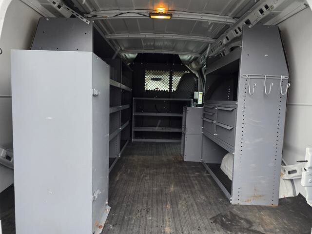 2012 Chevrolet Express 2500 in Blauvelt, NY 10913 - 2467346 35