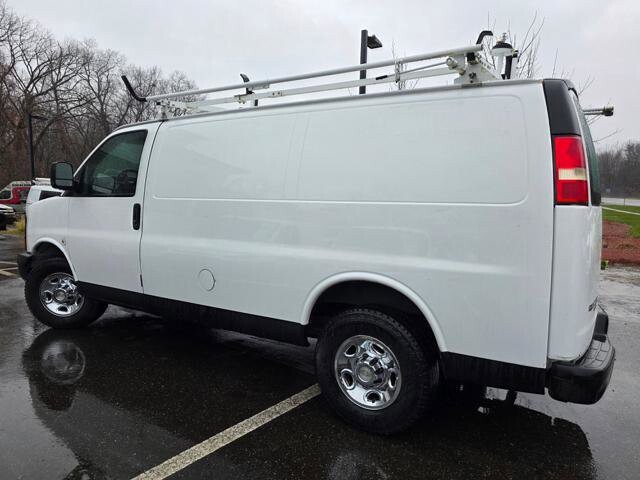 2012 Chevrolet Express 2500 in Blauvelt, NY 10913 - 2467346 5
