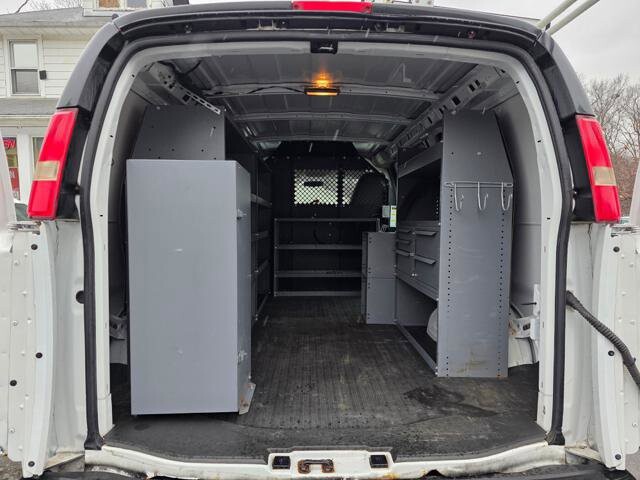 2012 Chevrolet Express 2500 in Blauvelt, NY 10913 - 2467346 32